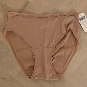 Soma Vanishing Edge Microfiber Panties